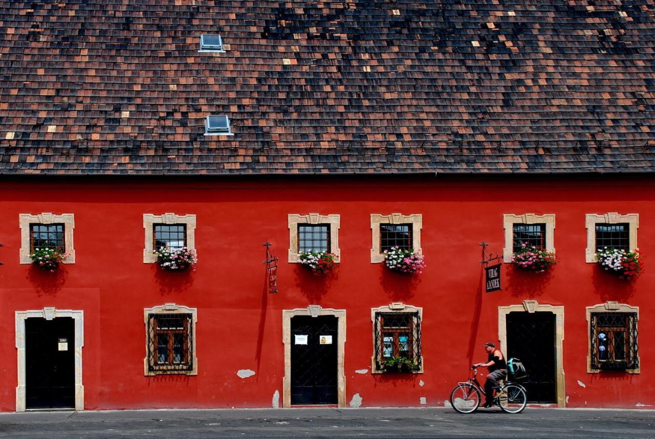 Rubra Panzio Bed & Breakfast Vac Luaran gambar
