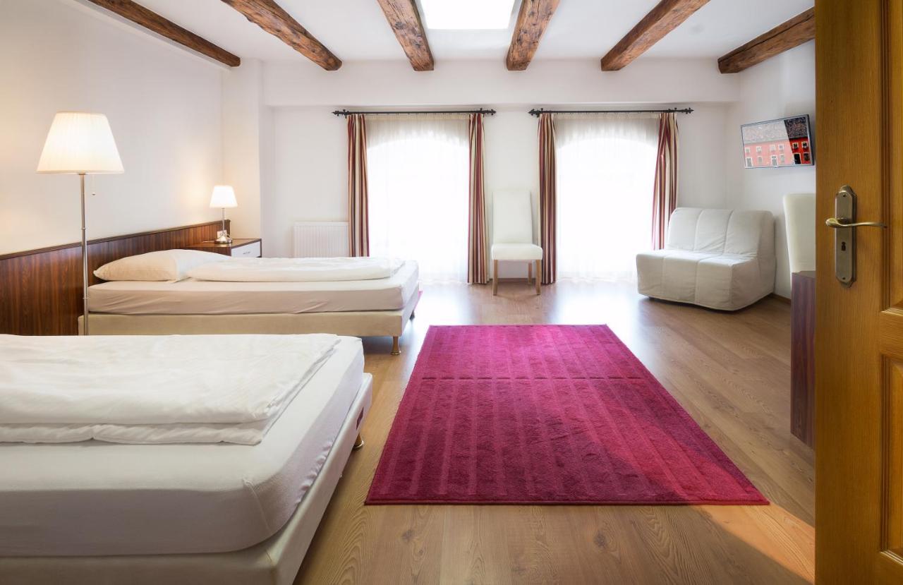 Rubra Panzio Bed & Breakfast Vac Luaran gambar