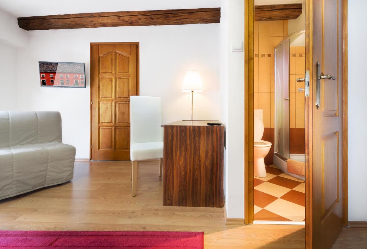 Rubra Panzio Bed & Breakfast Vac Luaran gambar